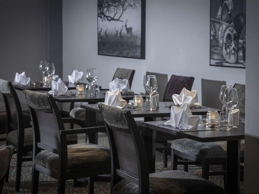 Stratford Manor Hotel المطعم الصورة